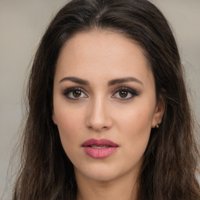 Claudia R.